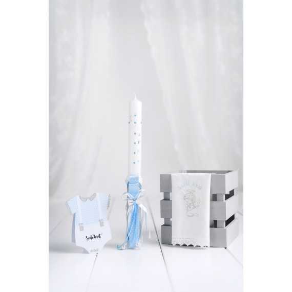 Komplet okrogla krstna sveča beli leseni metuljček + krstni prtiček angel moli + voščilnica bodi